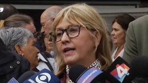 Eutanasia: "Hay algunas personas que ya están pensando en hacer uso de este derecho", dijo la ministra Cristina Lustemberg
